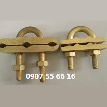 Kẹp tiếp địa giữa băng đồng v&agrave; cọc